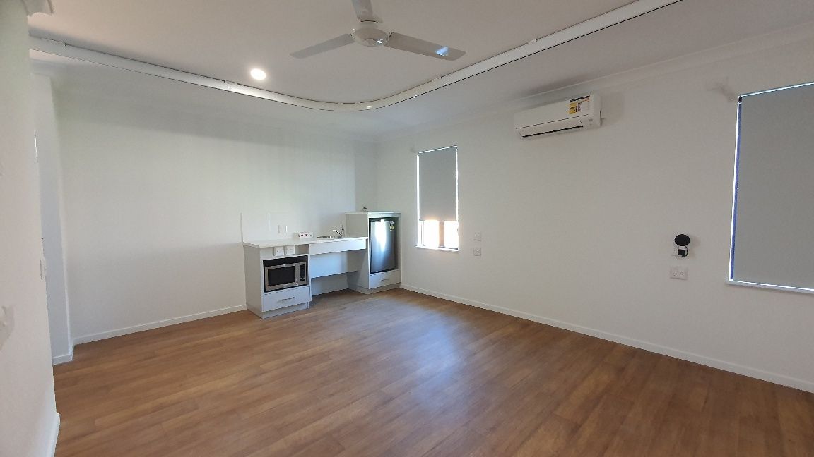 4   Buchanan St 33 - SDA Room 1
