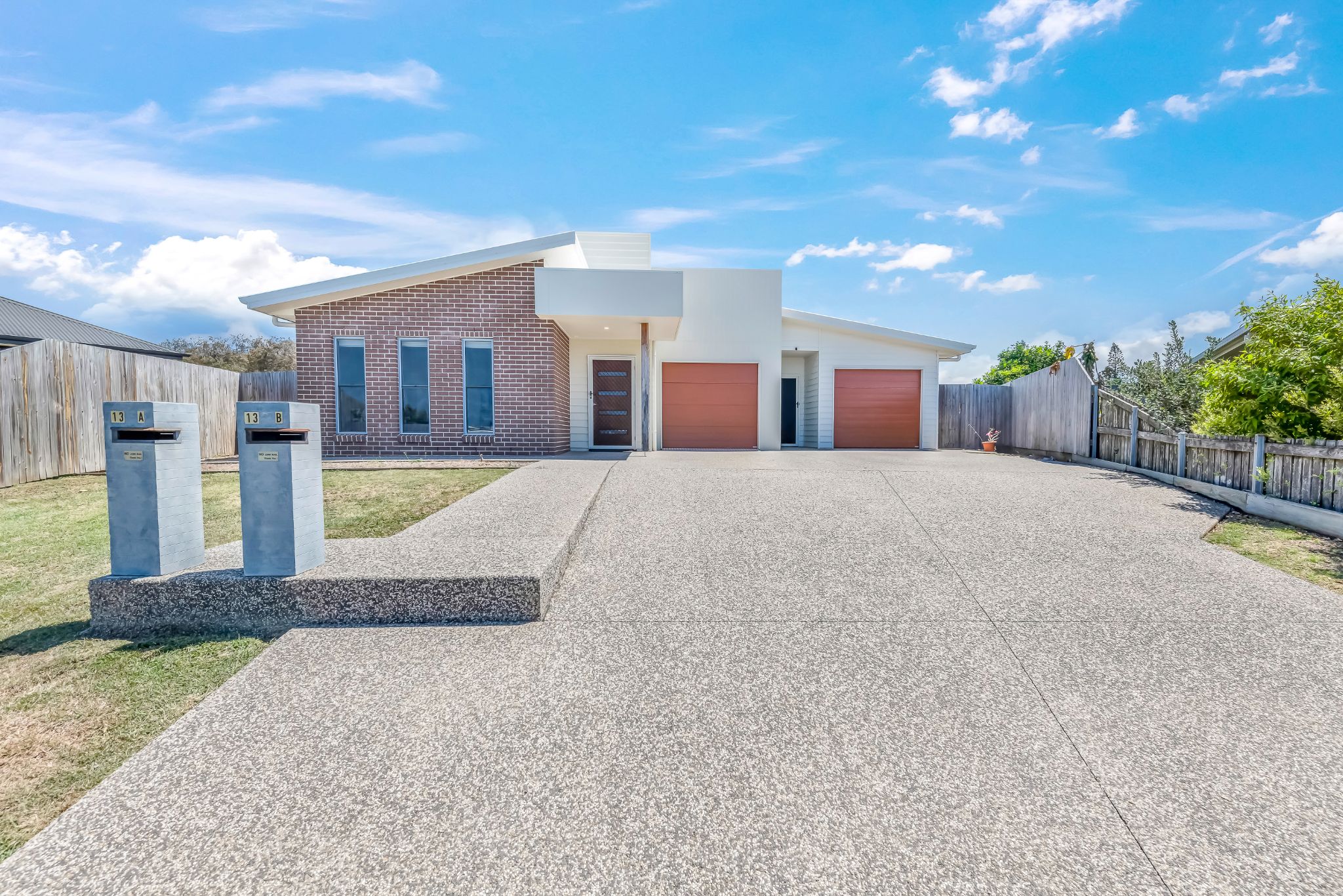 2   Endeavour Ct 13 - Front 2