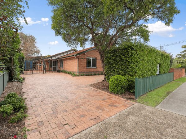 Short Term Accommodation Respite Dee Why-Grevillia_Image 01_Front 1.1