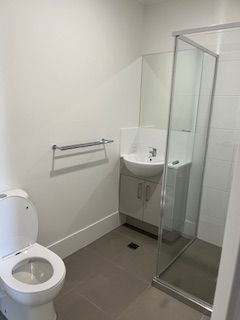 18 Lewis 3rd bathroom 31012025