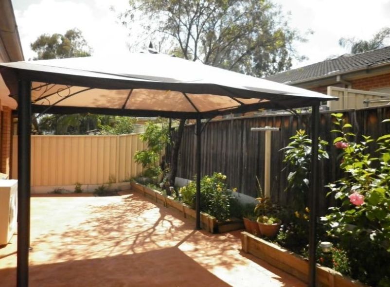 Pendle Hill  Backyard)