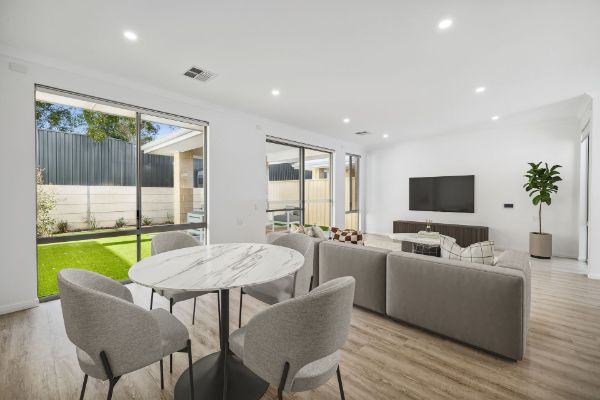 1 72 Culloton Cres  Balga Virtual Styling 1