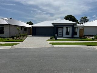 18 Lewis front of house 31012025