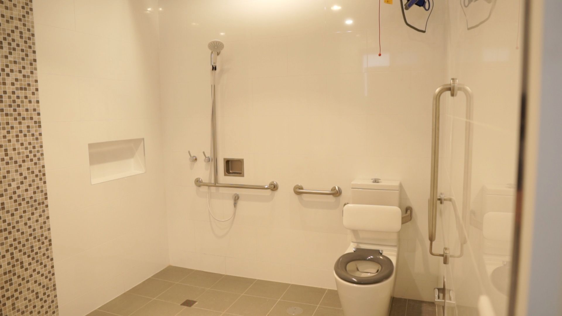 SDA Crest Wallsend  1)