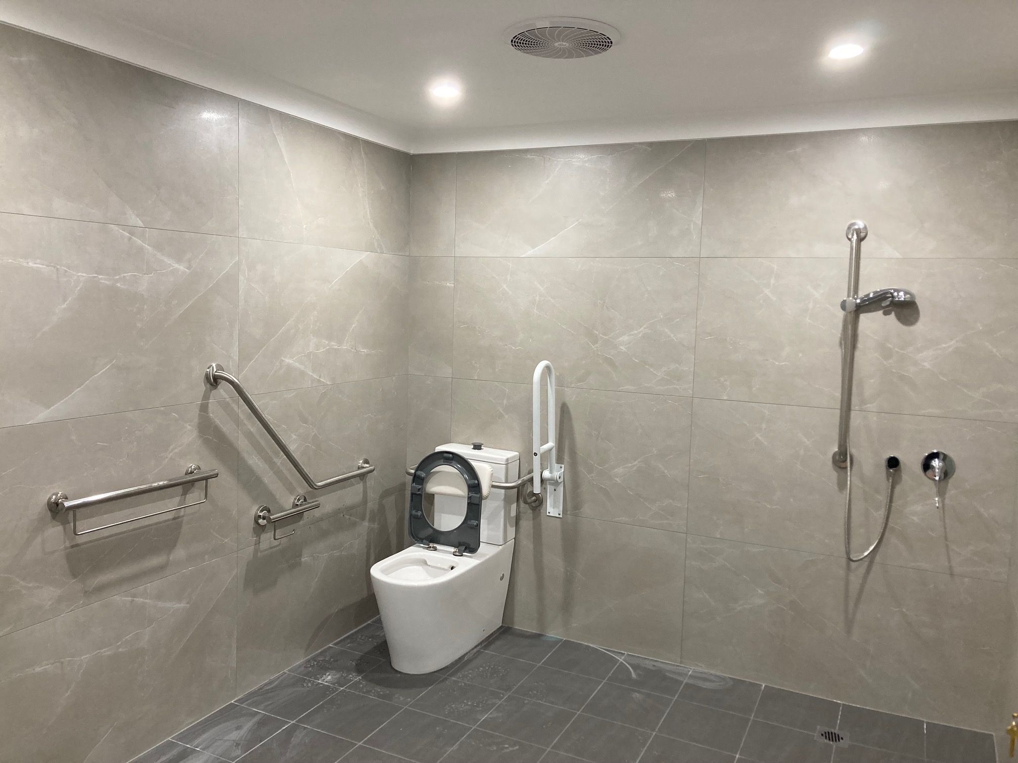 Leicester Street Bathroom 1