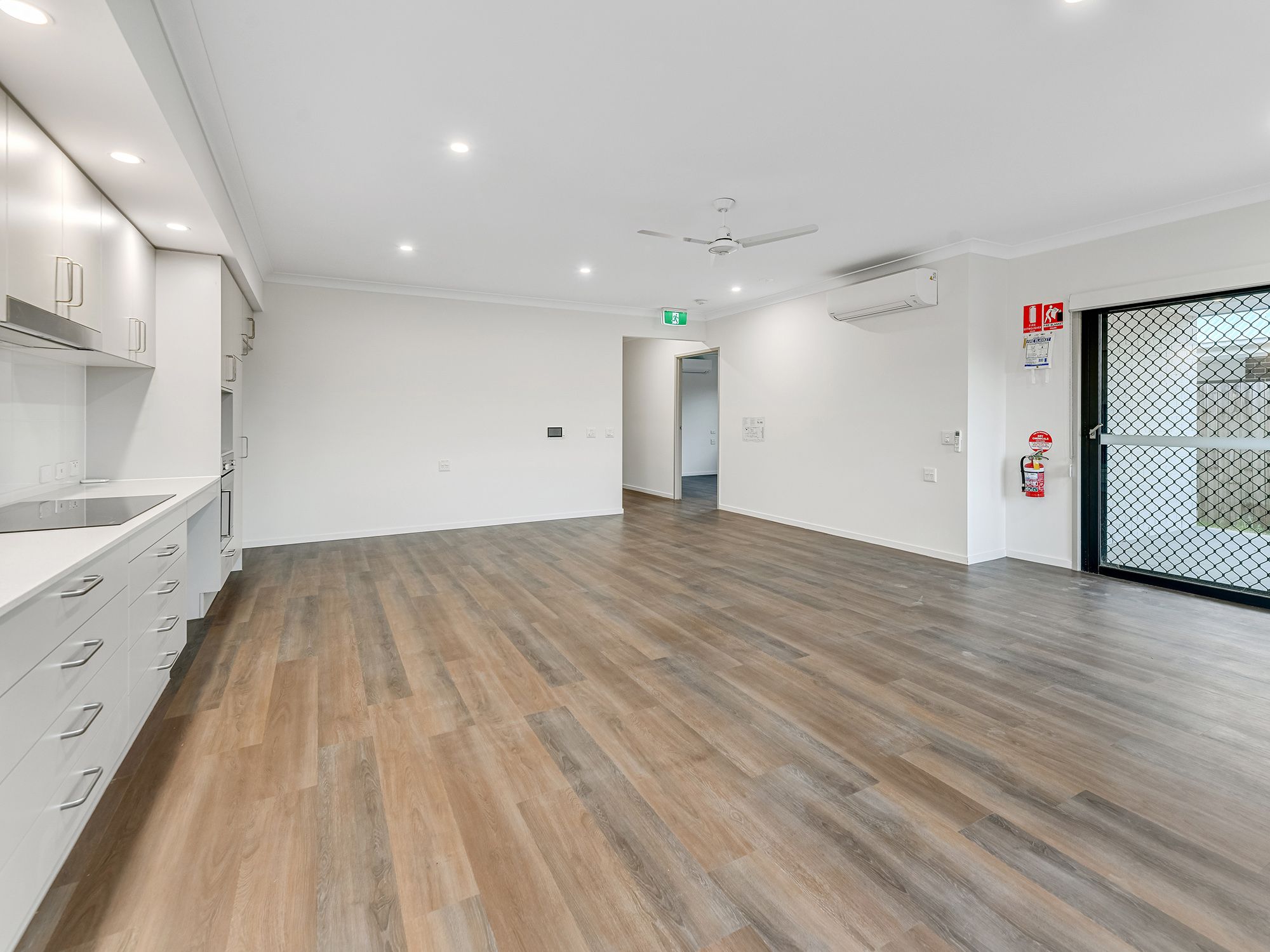 14   Salsa St 11 - Kit Liv Din 2