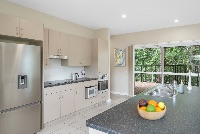 Care Metaz Day 2  81 of 142) staged