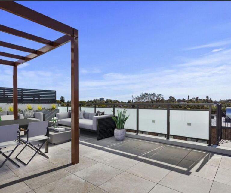 Dulwich Hill-balcony-768x644