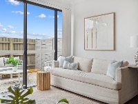 Detail Shot 4 Large   lounge