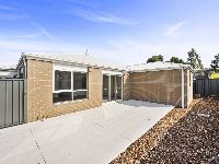 31 Spirit Blvd  Cranbourne East (7)