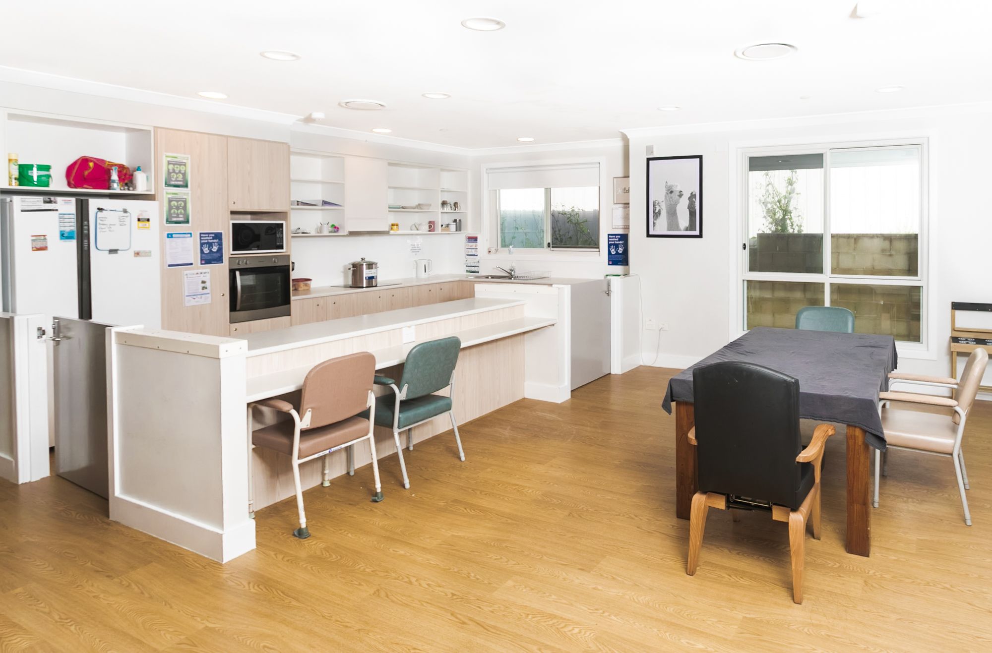 SIL042 LR_Maryland_shared kitchen dining_1