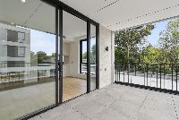 Dandenong Pickett Baclony