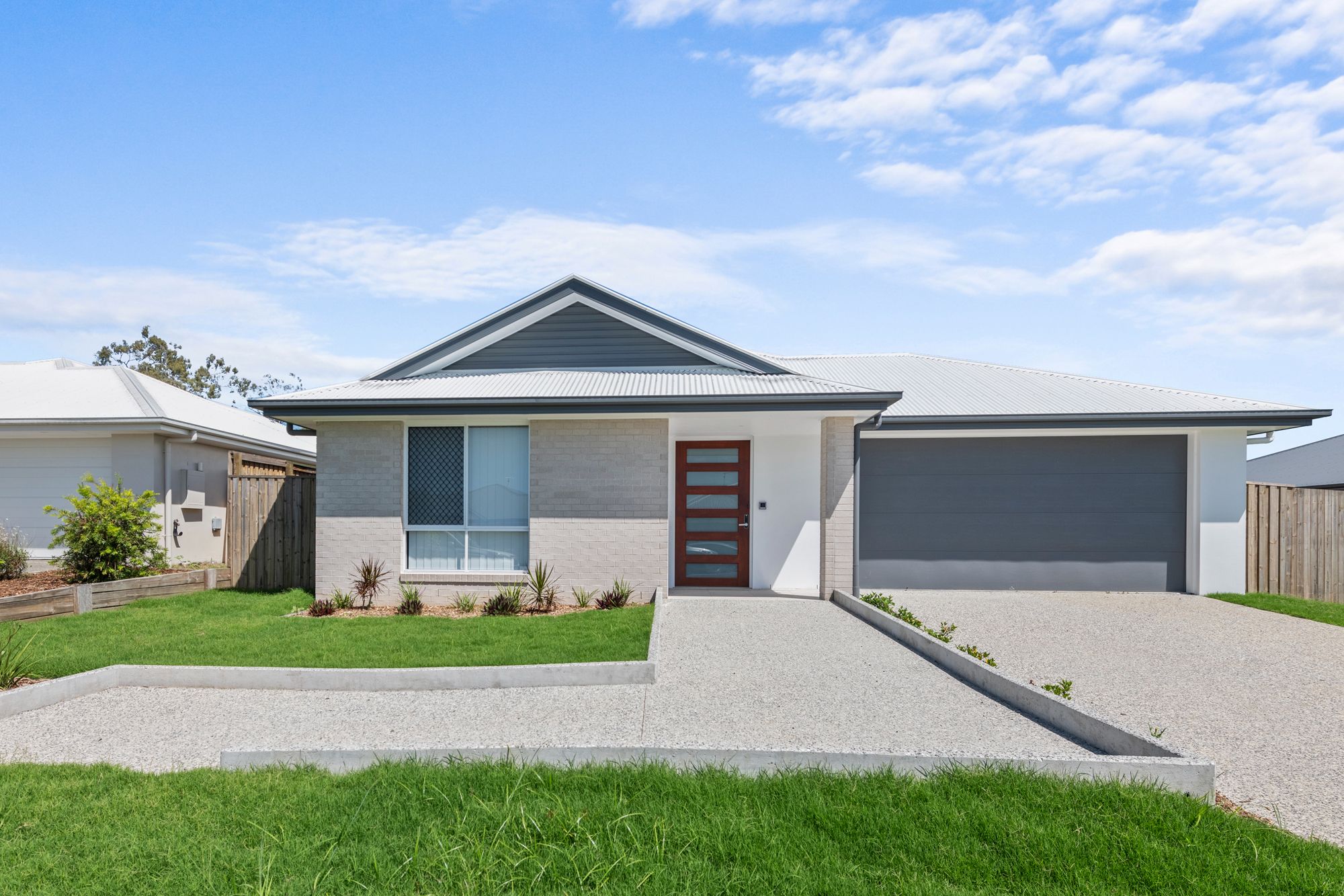 001    ROLLEY PHOTO MEDIA  -24122024