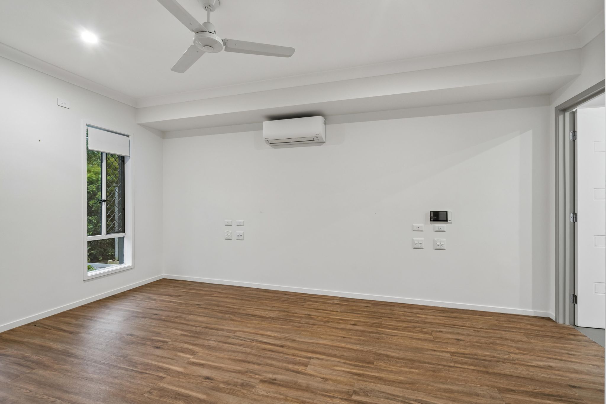 online image-compressor_008_Open2view_ID1028870-45_Bognuda_St_Bundamba