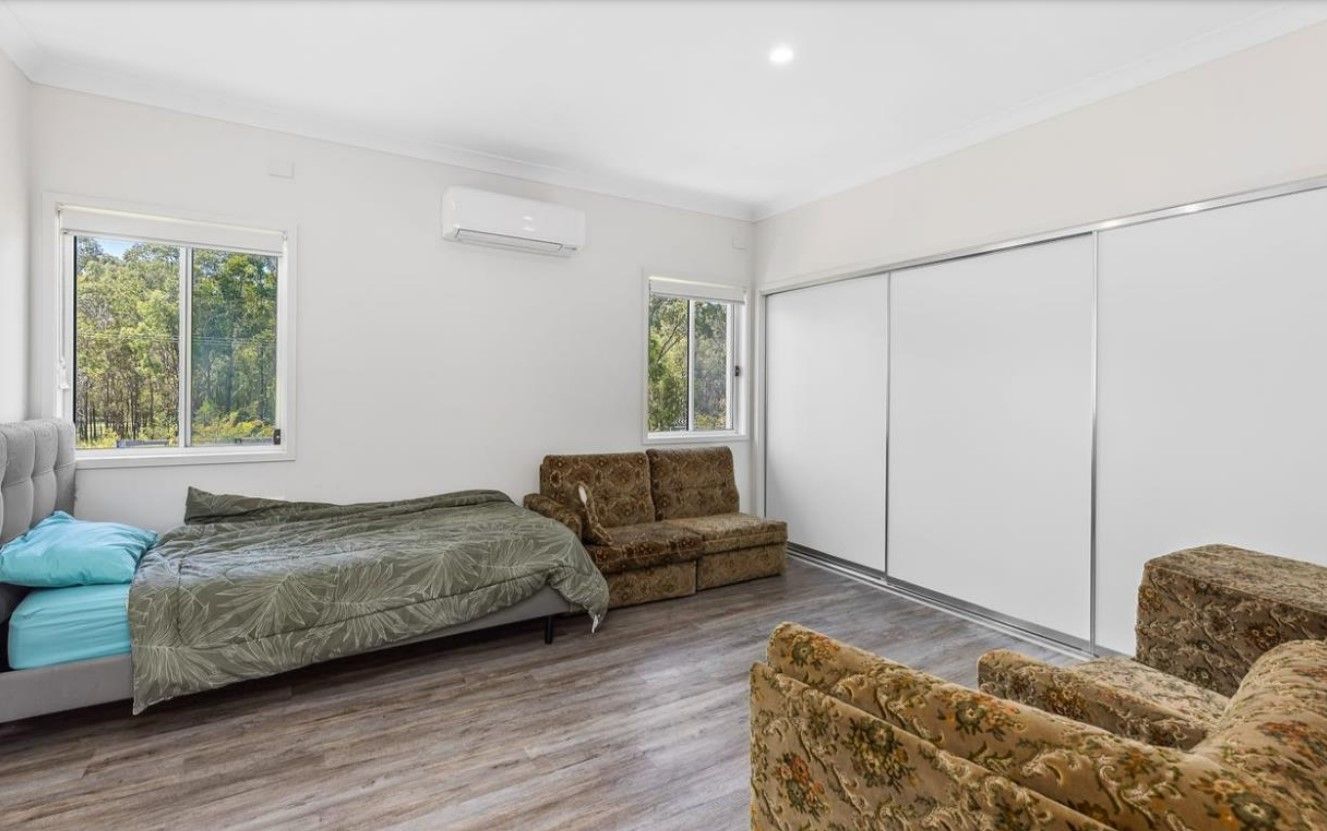 9   Woodward Pl 23 - Bed 2