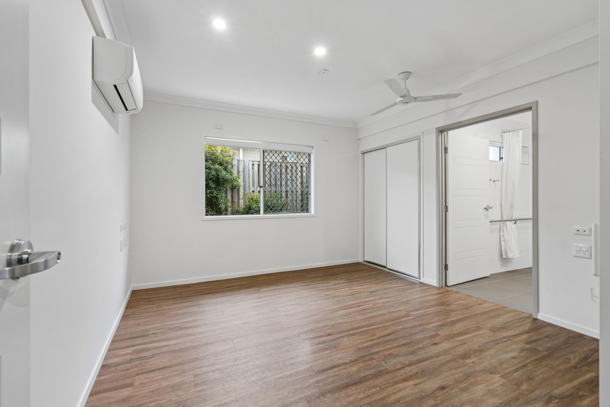 online image-compressor_006_Open2view_ID1028870-45_Bognuda_St_Bundamba