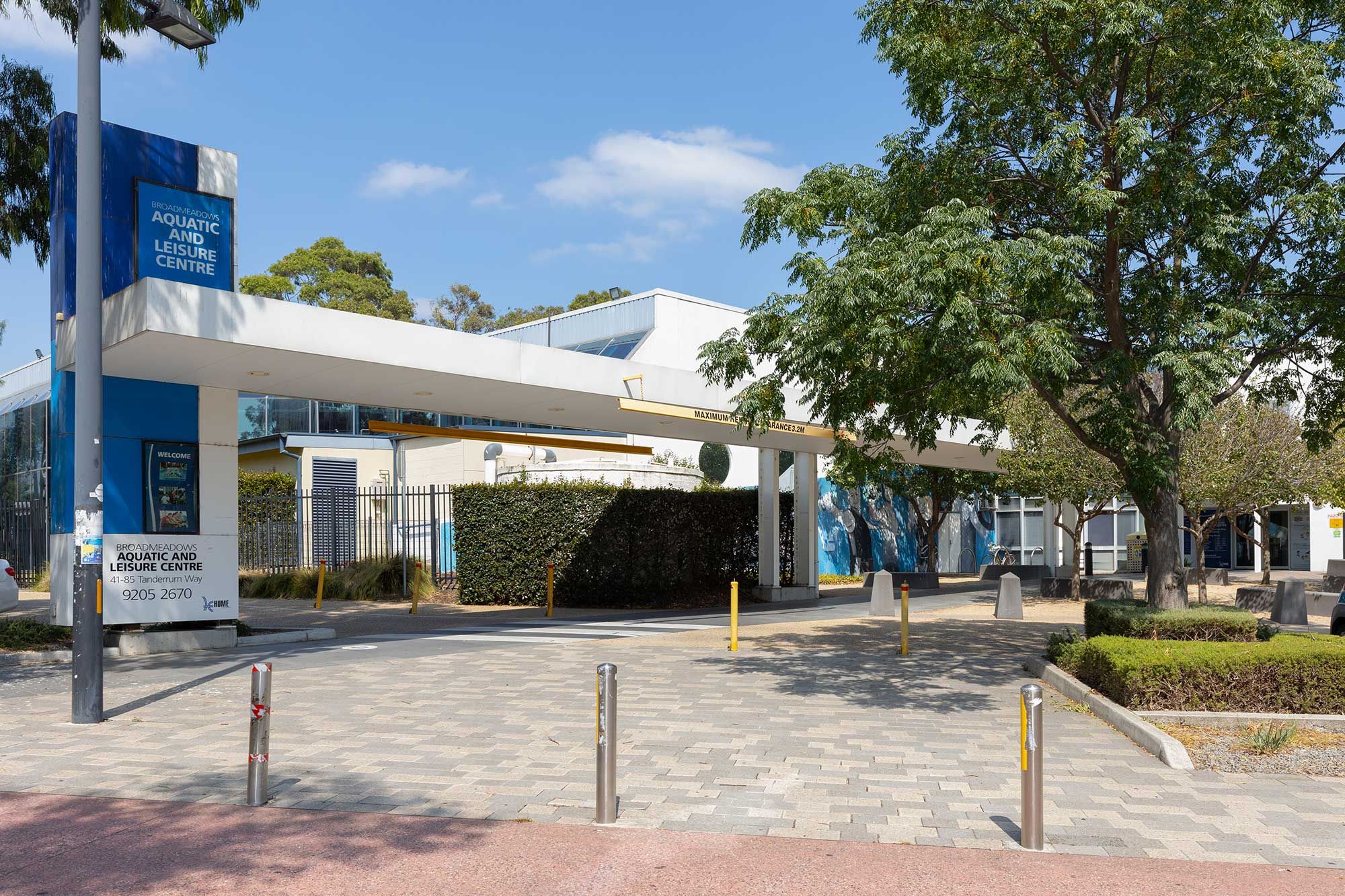 Broadmeadows Aquatic and Leisure Centre LR No Logo