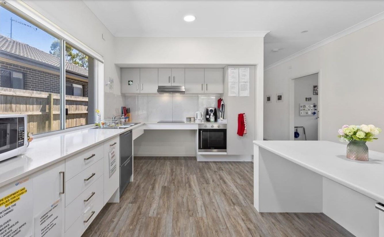 4   Woodward Pl 23 - Kitchen2