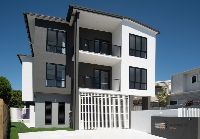 Maroochy Front gate closed