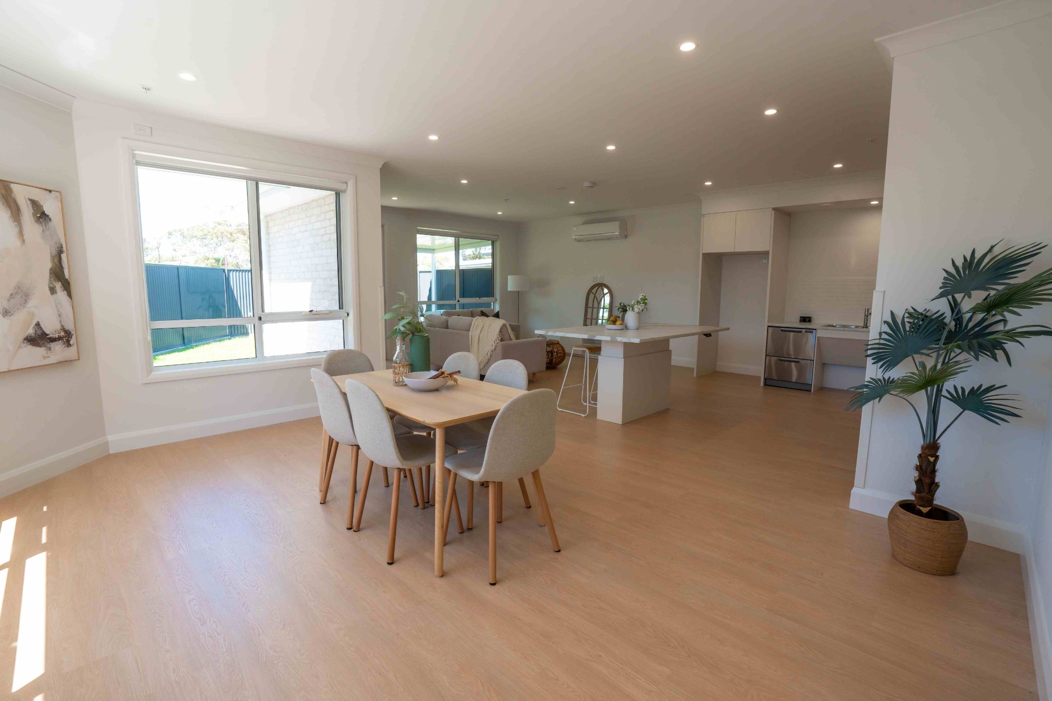 Avenu   Christie Downs-21