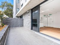 005 Open2view_ID733900-2_81_Bridge_Street