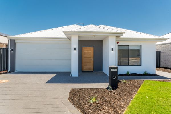 001 Open2view_ID999327-32_Coomberdale_Road__Midvale