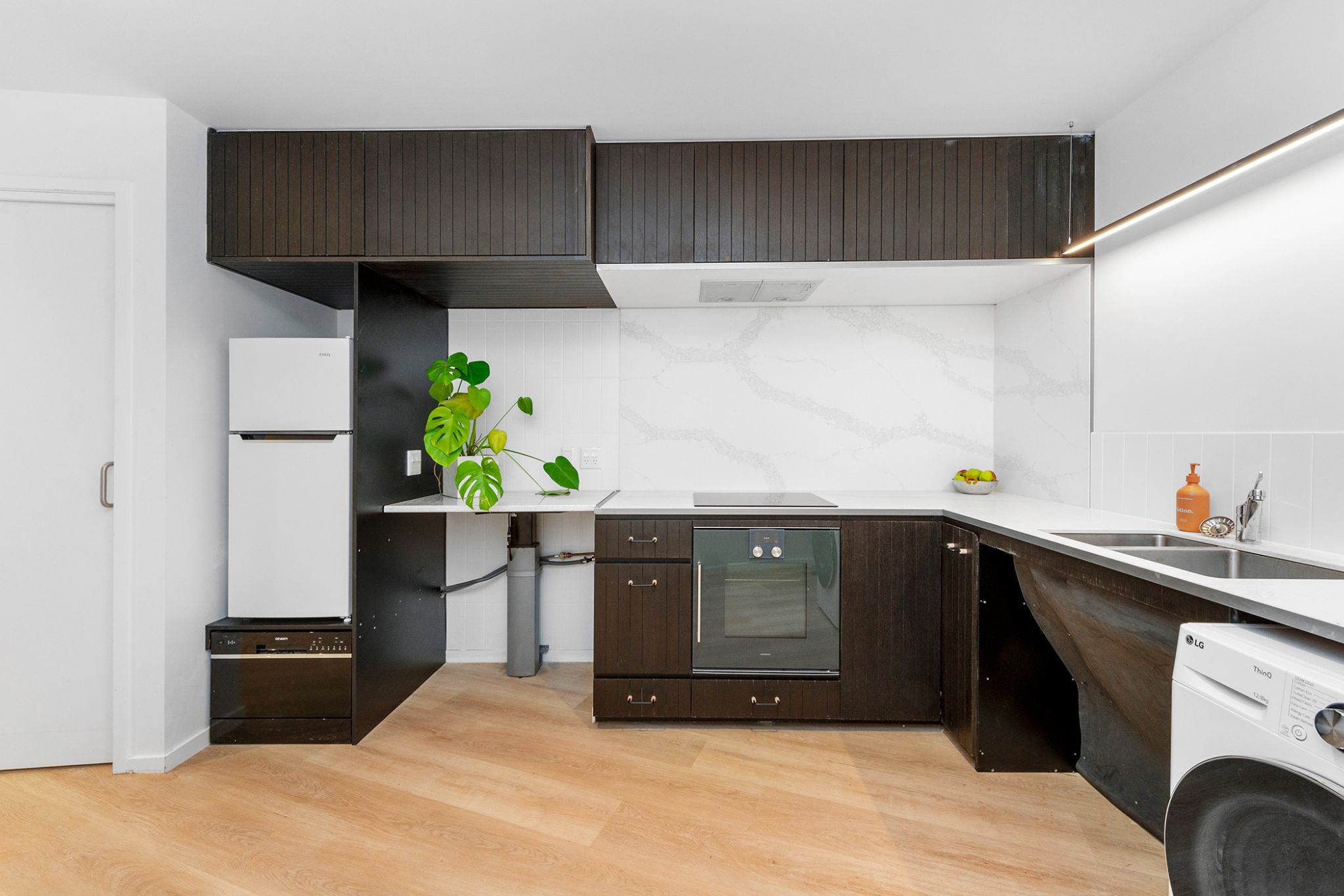 4 Kitchen