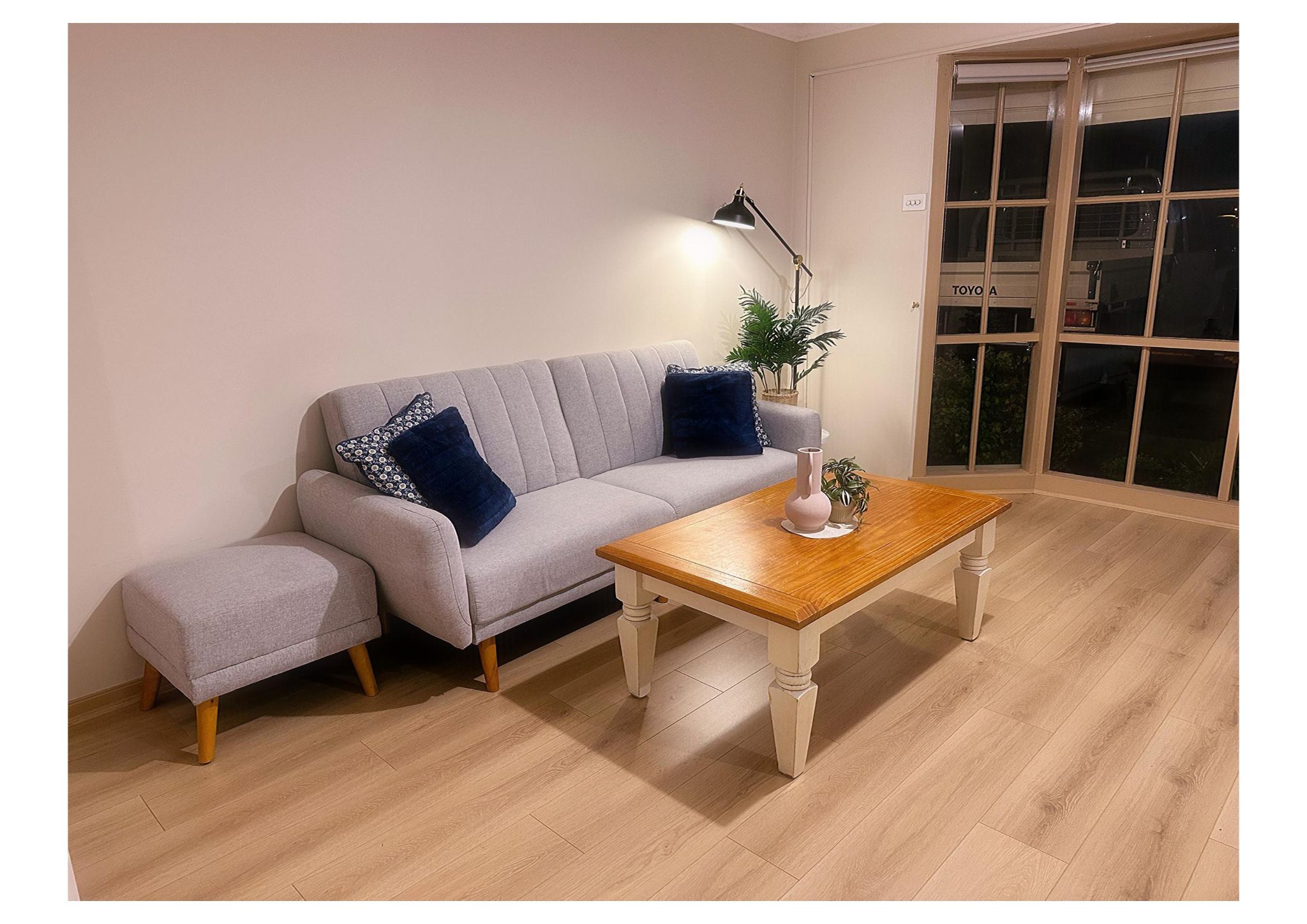 Essendon House Living Room jpeg-images-10