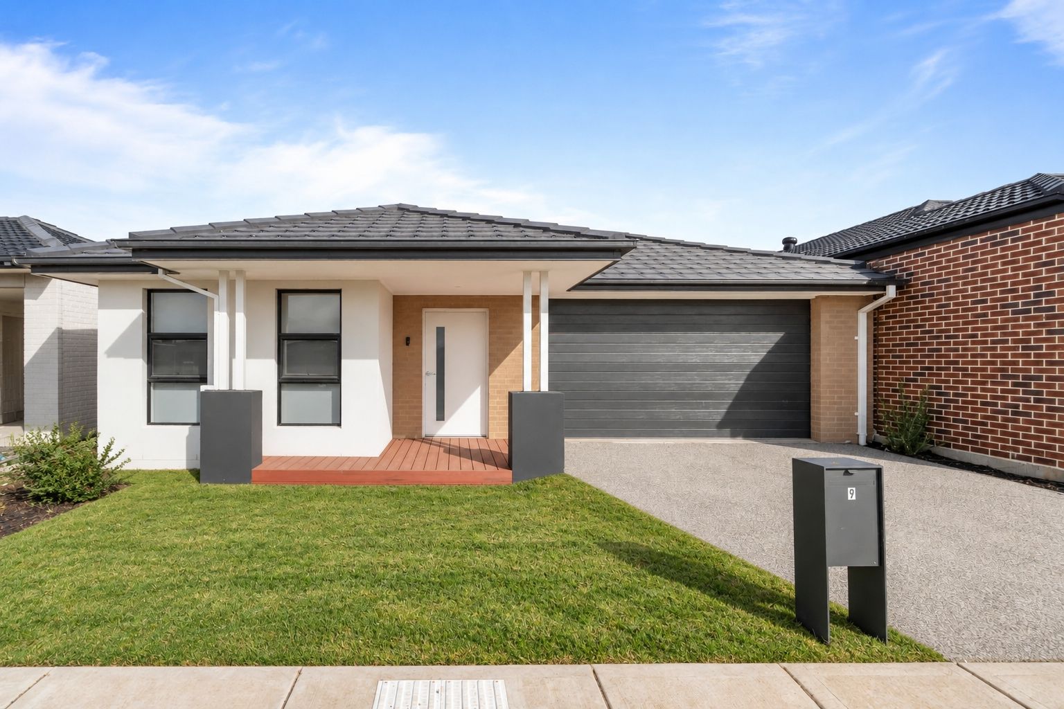 Whyndham Vale 9 housefront