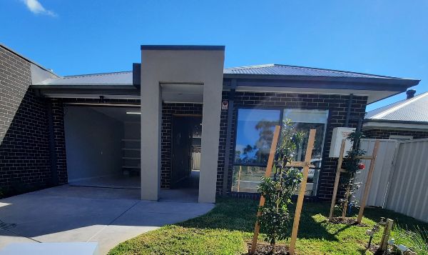 Facade 18A reduced