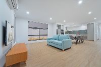 WEB Y25 515 4 Canvas Rd-05