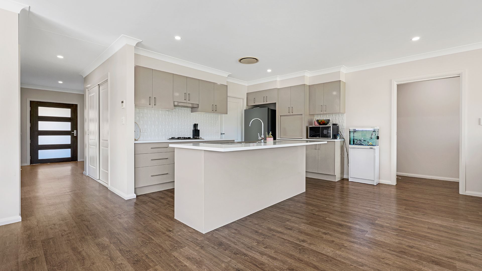 84 Warrah Dr 1920 x 1080  6)