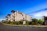 Quest Singleton-Exterior