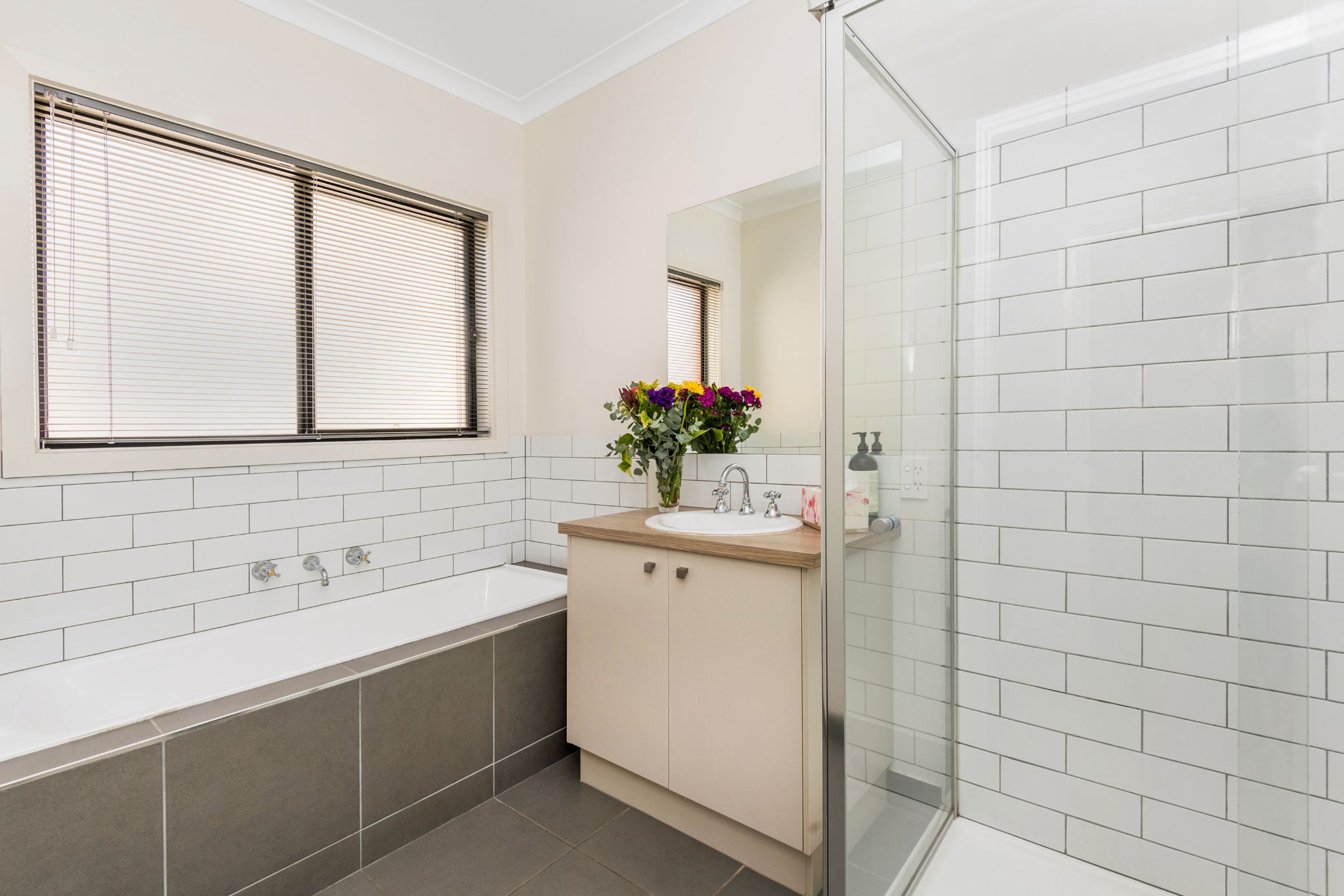 Myxa Strathdale McIvor SIL Bathroom