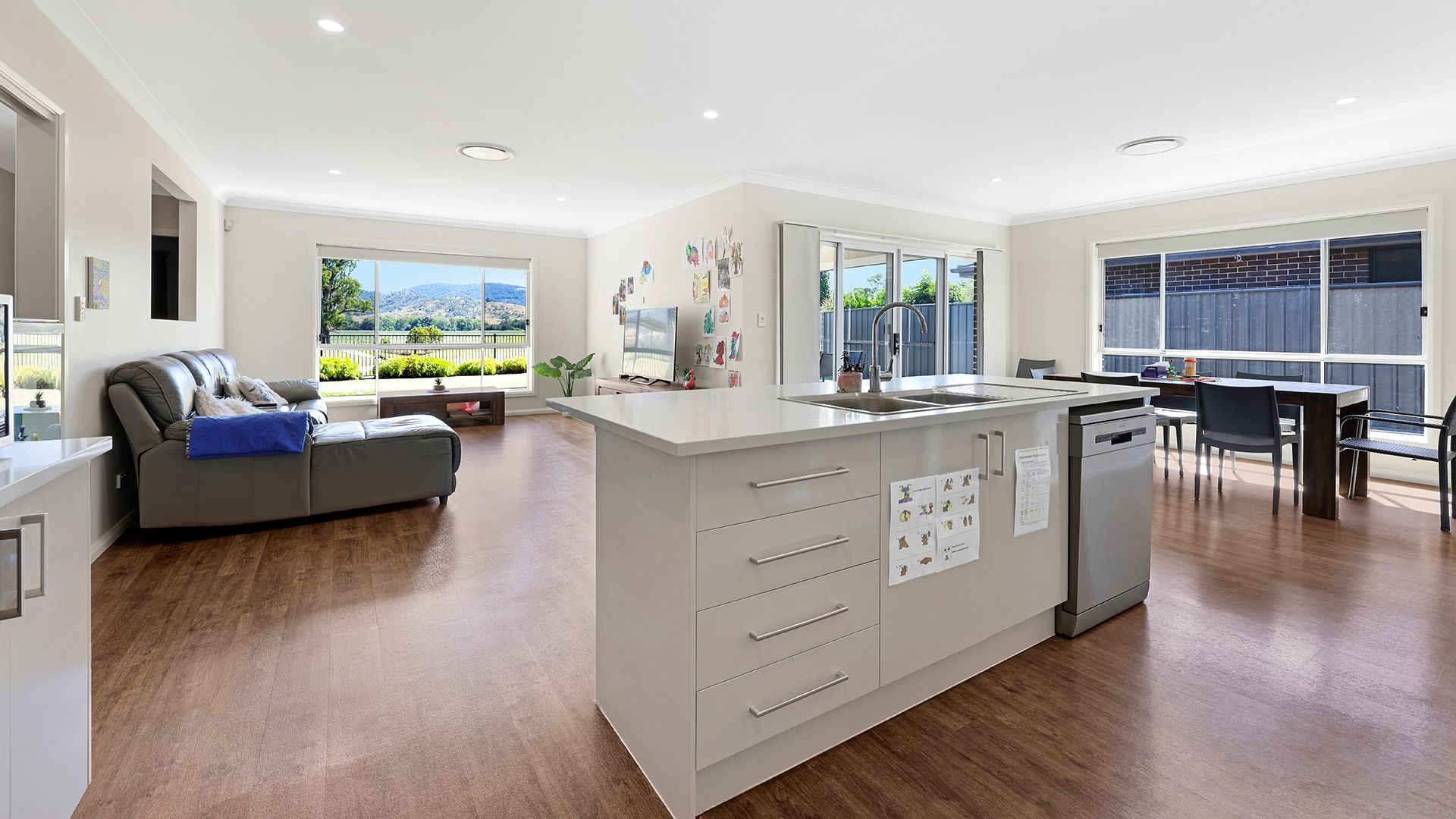 84 Warrah Dr 1920 x 1080  8)