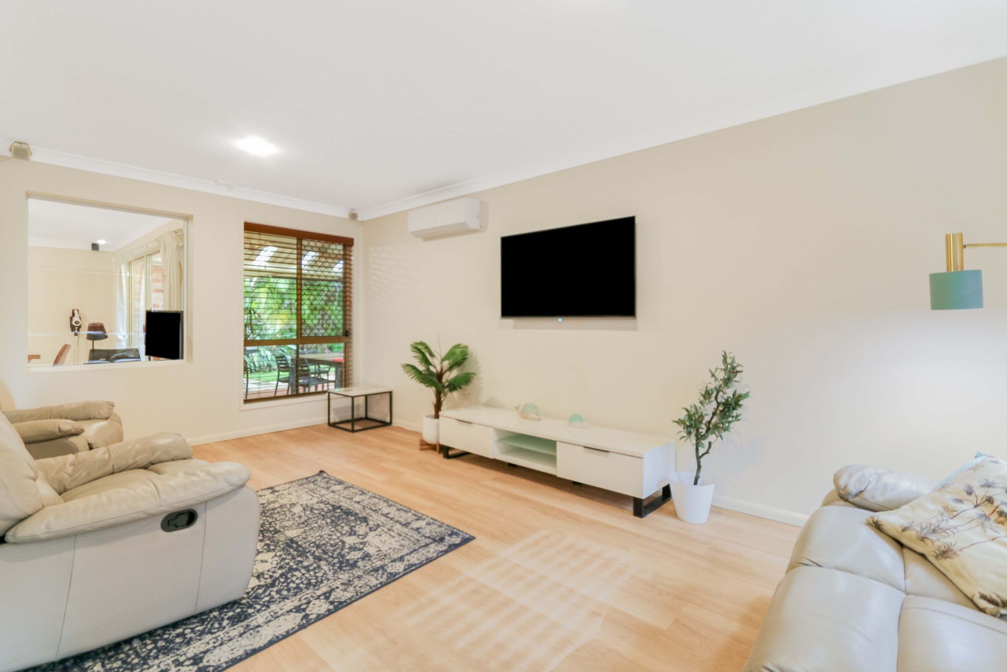 Kelburn House living