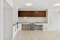 Unit 2  11 Cardamon Cr_ Glenvale _14_1665460259
