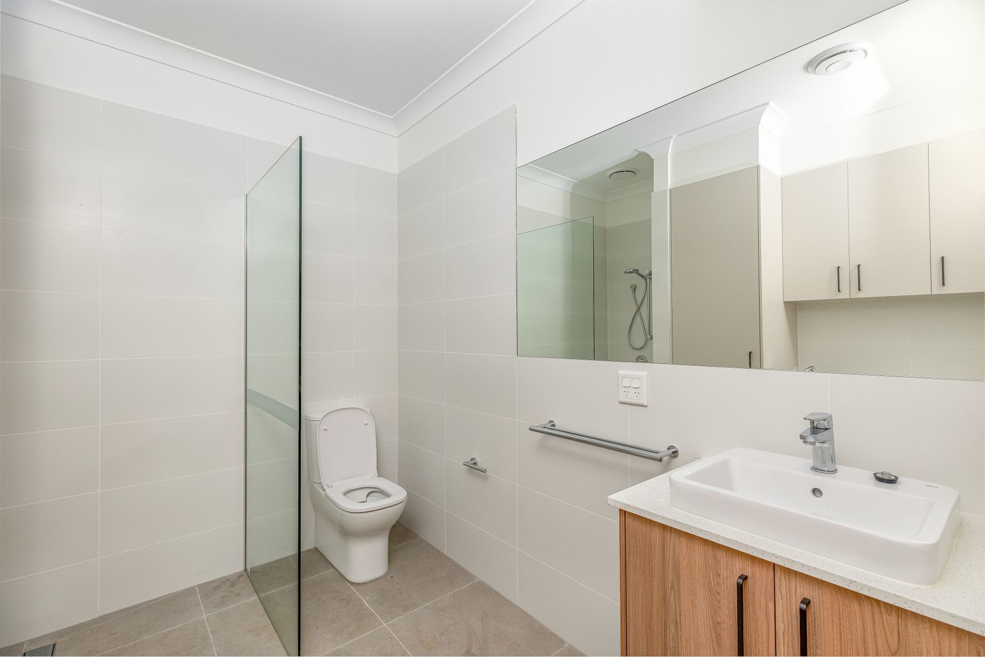 qmgzsdwutcsz2khcapof