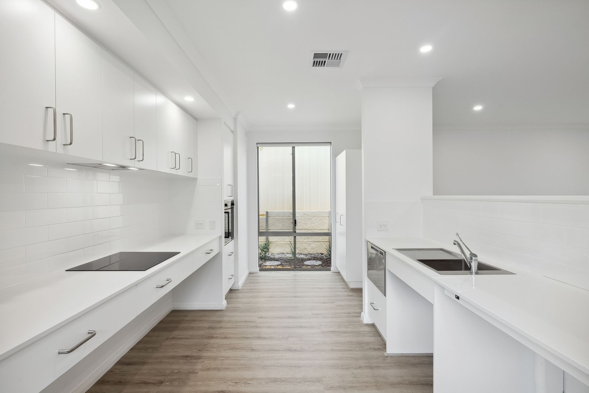 19 1 72 Culloton Cres, Balga 18