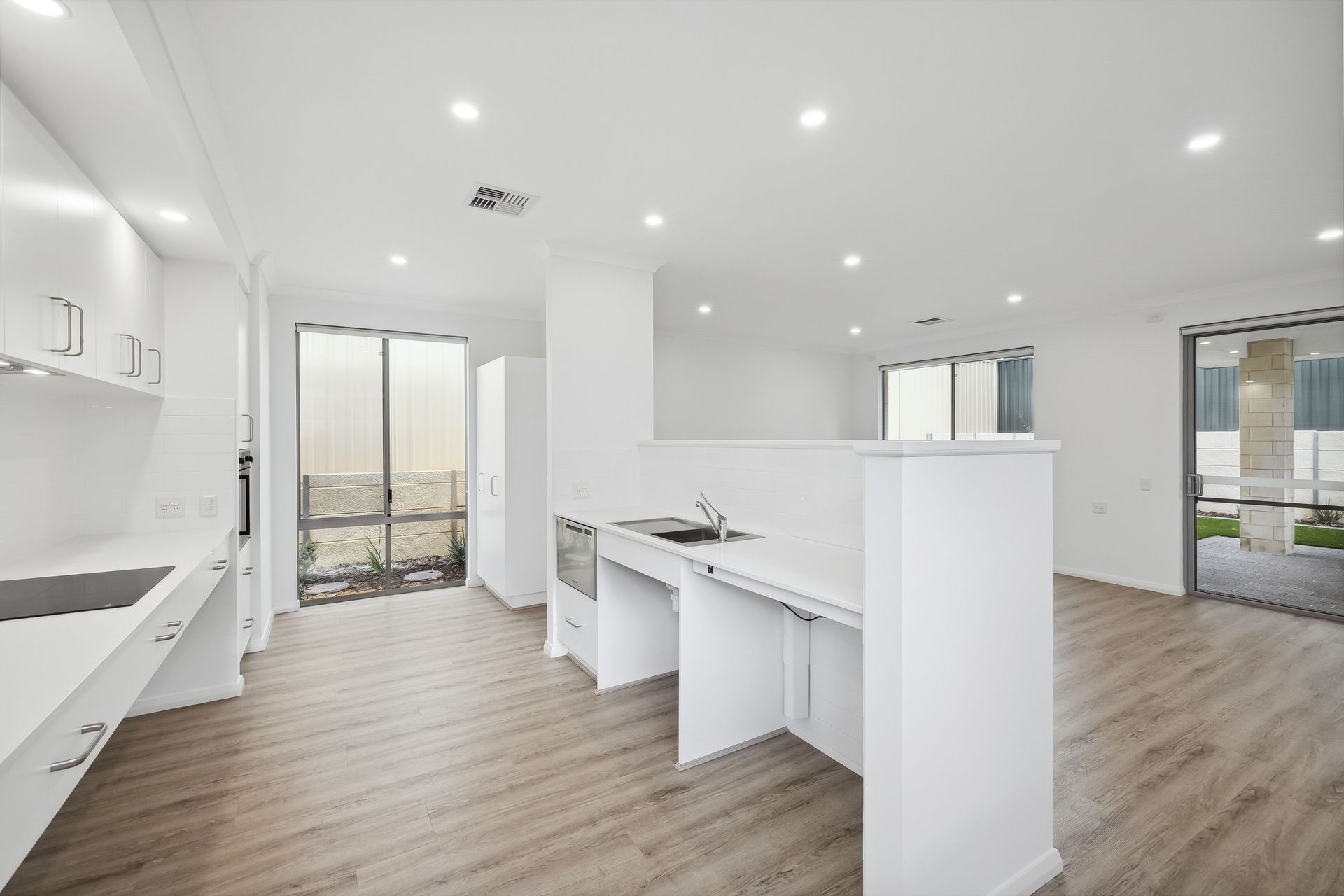 18 1 72 Culloton Cres, Balga 17