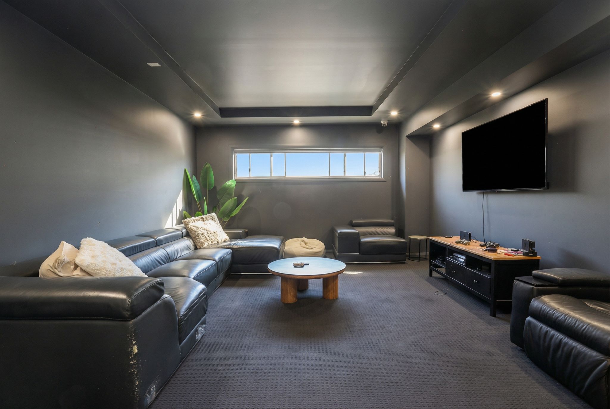 lounge 2