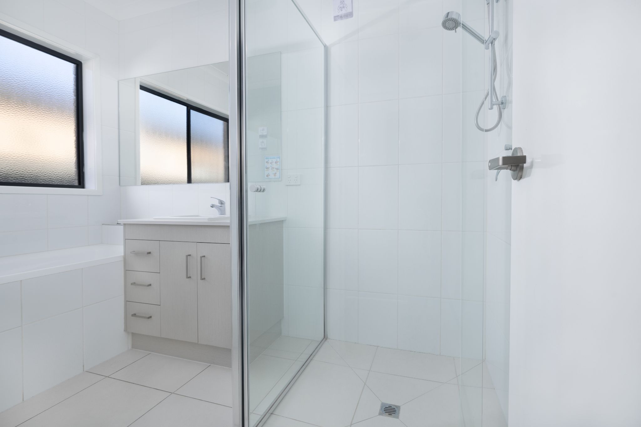 shower  1)