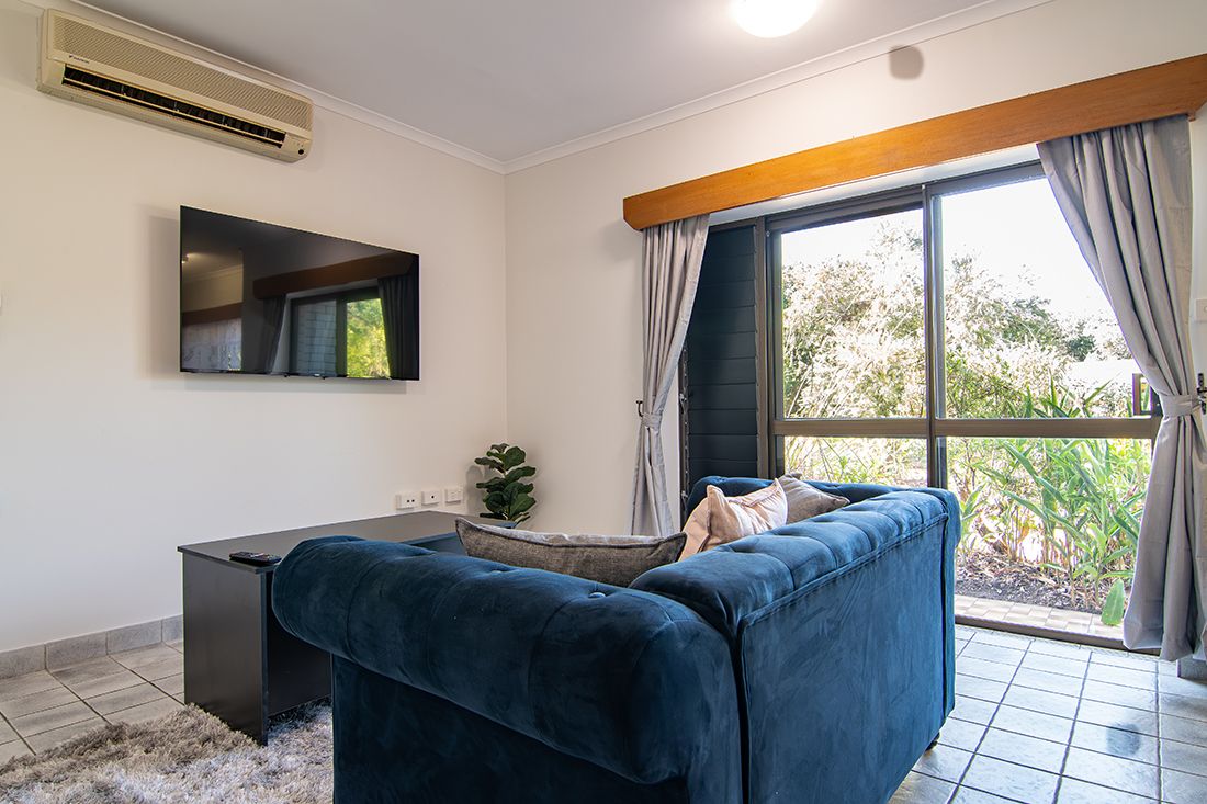 DSC 1469-Enhanced-NR_Small Size