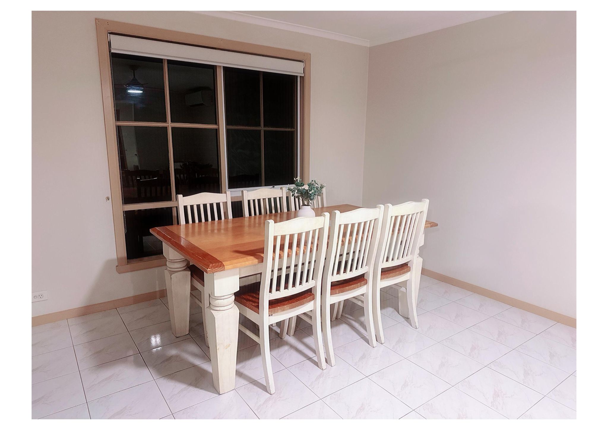 Essendon House Dining Room jpeg-images-0 (1)