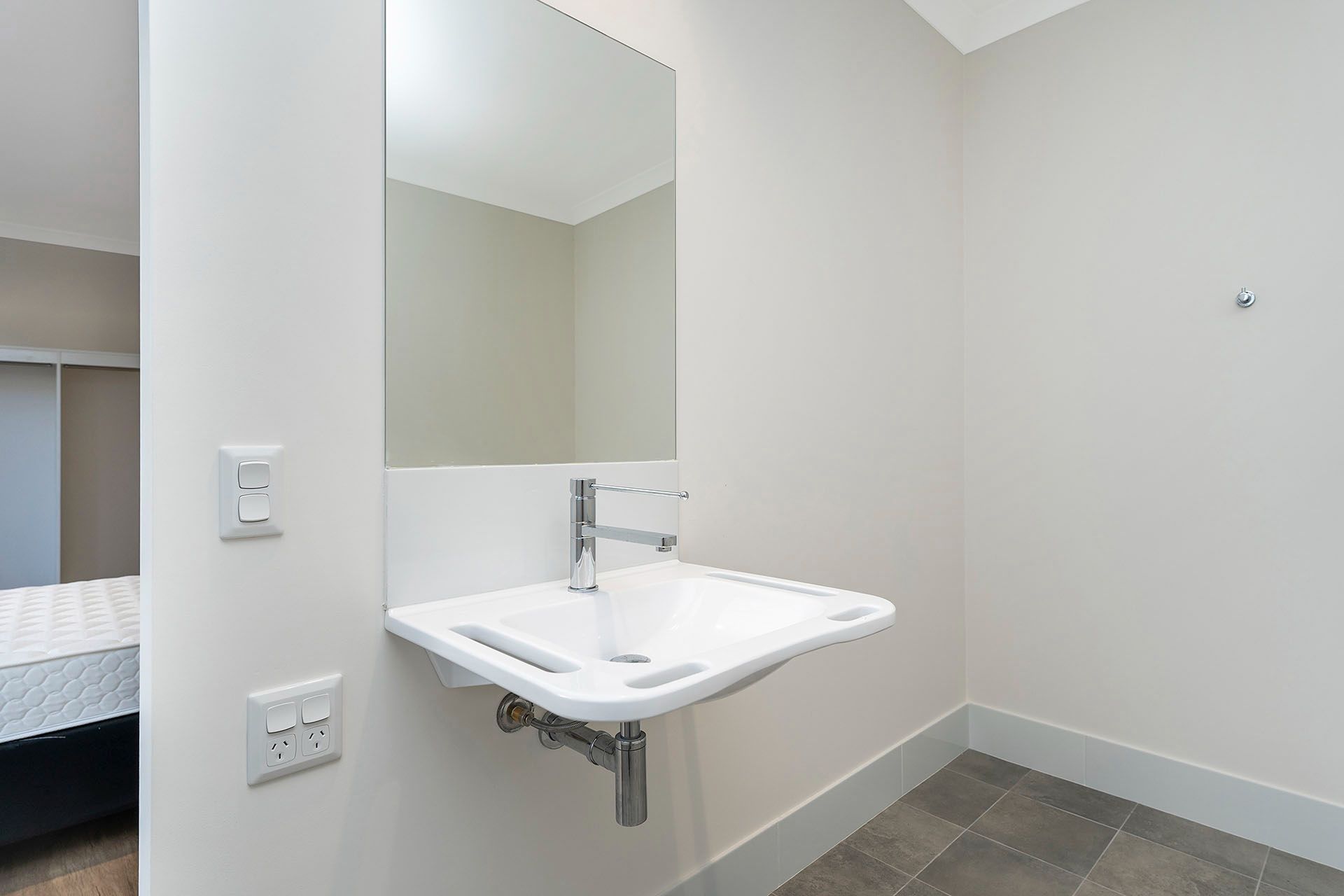 irxxztbtljjx89br3uj5