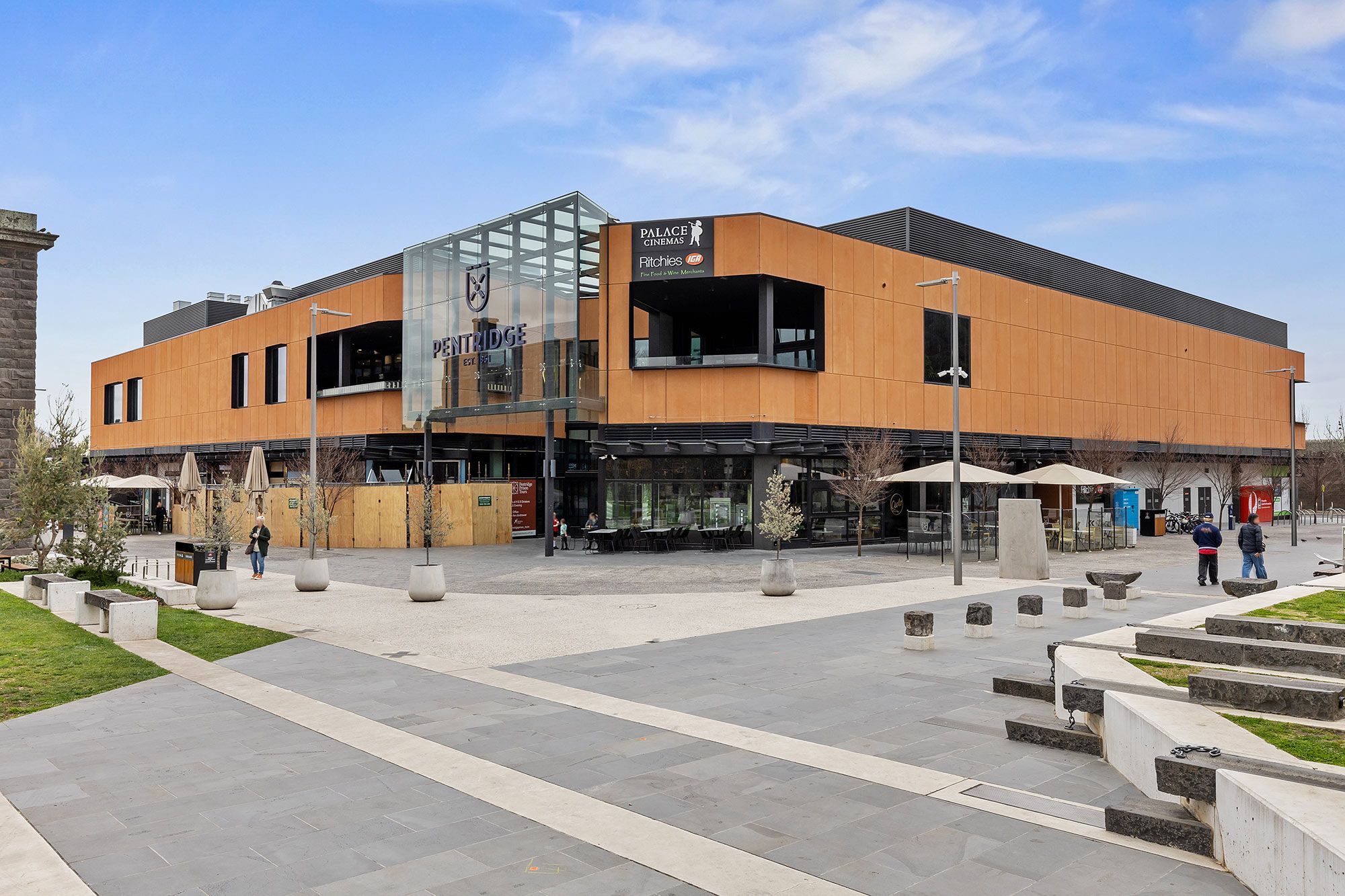 Coburg   Pentridge Shopping Centre LR No Logo