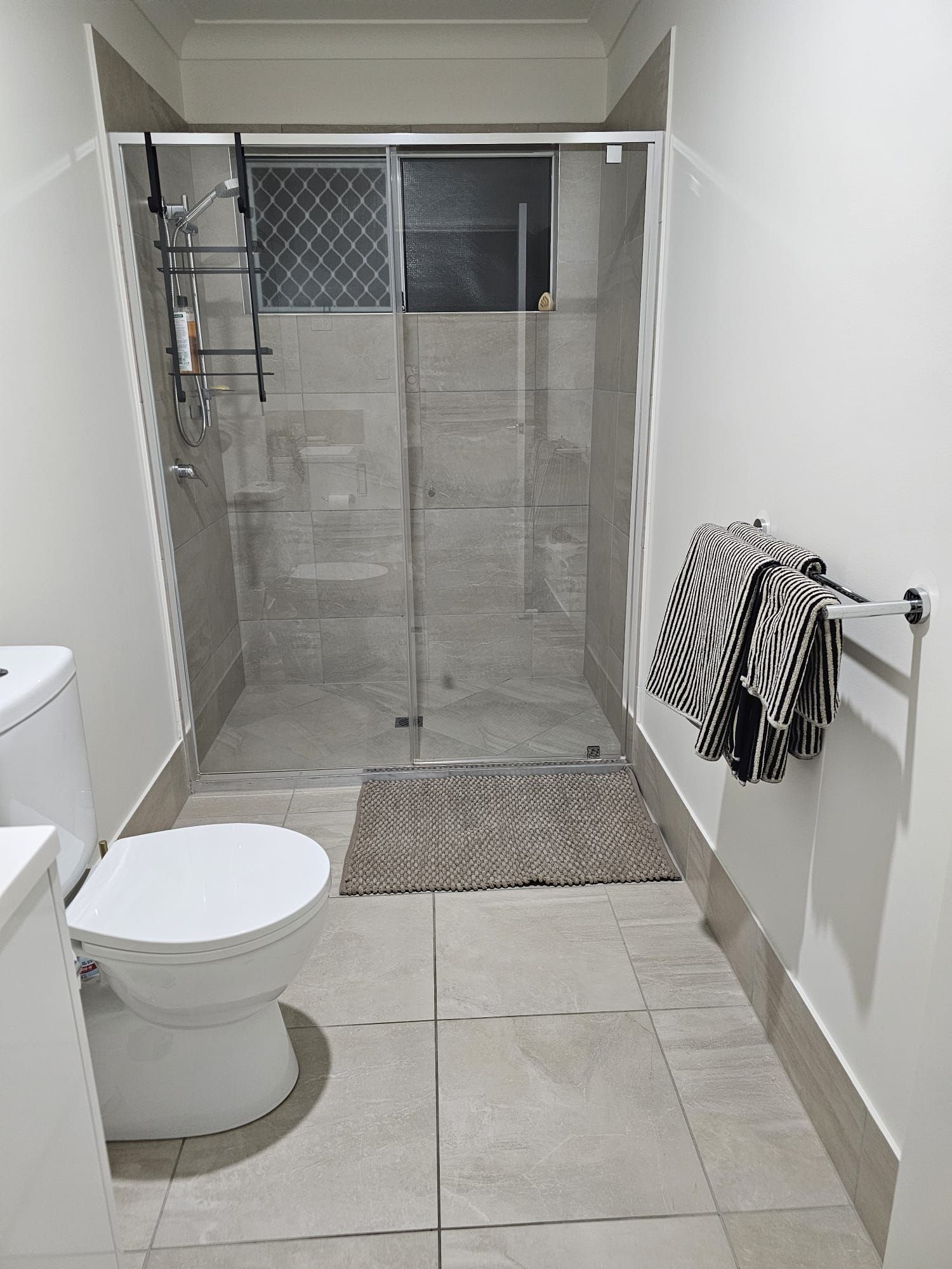 original 77213821-051E-4062-B66D-C0809C80BB2B