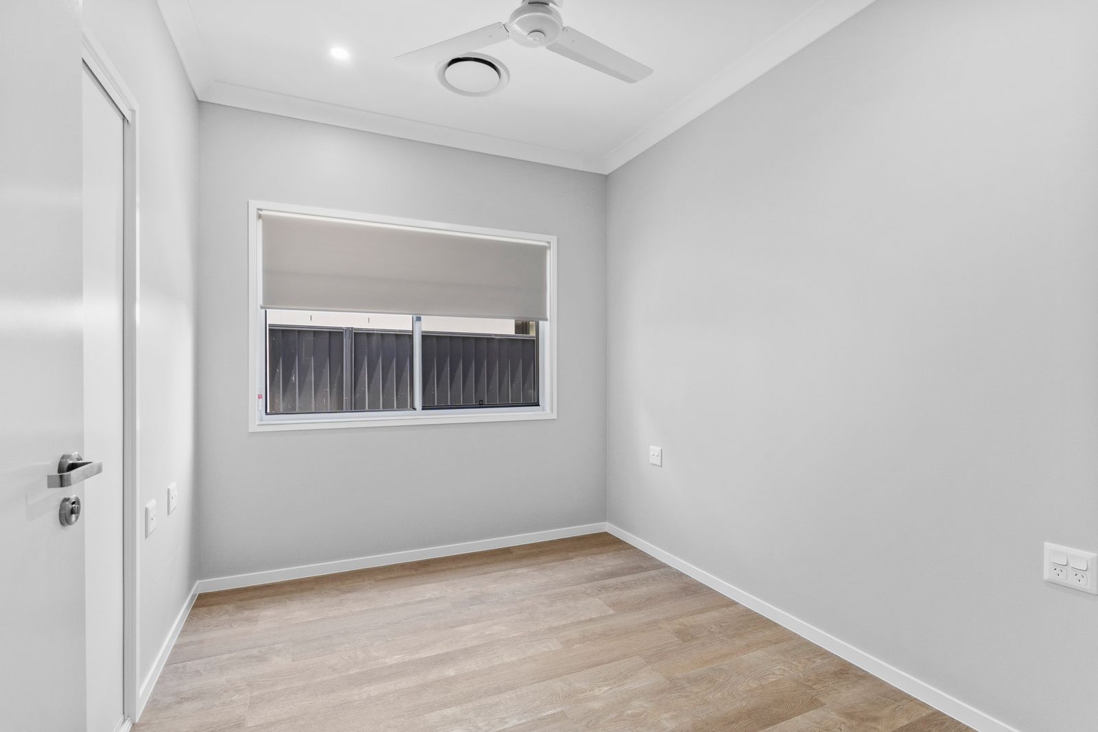 009 Open2view_ID988604-20A_Sheaffe_Street