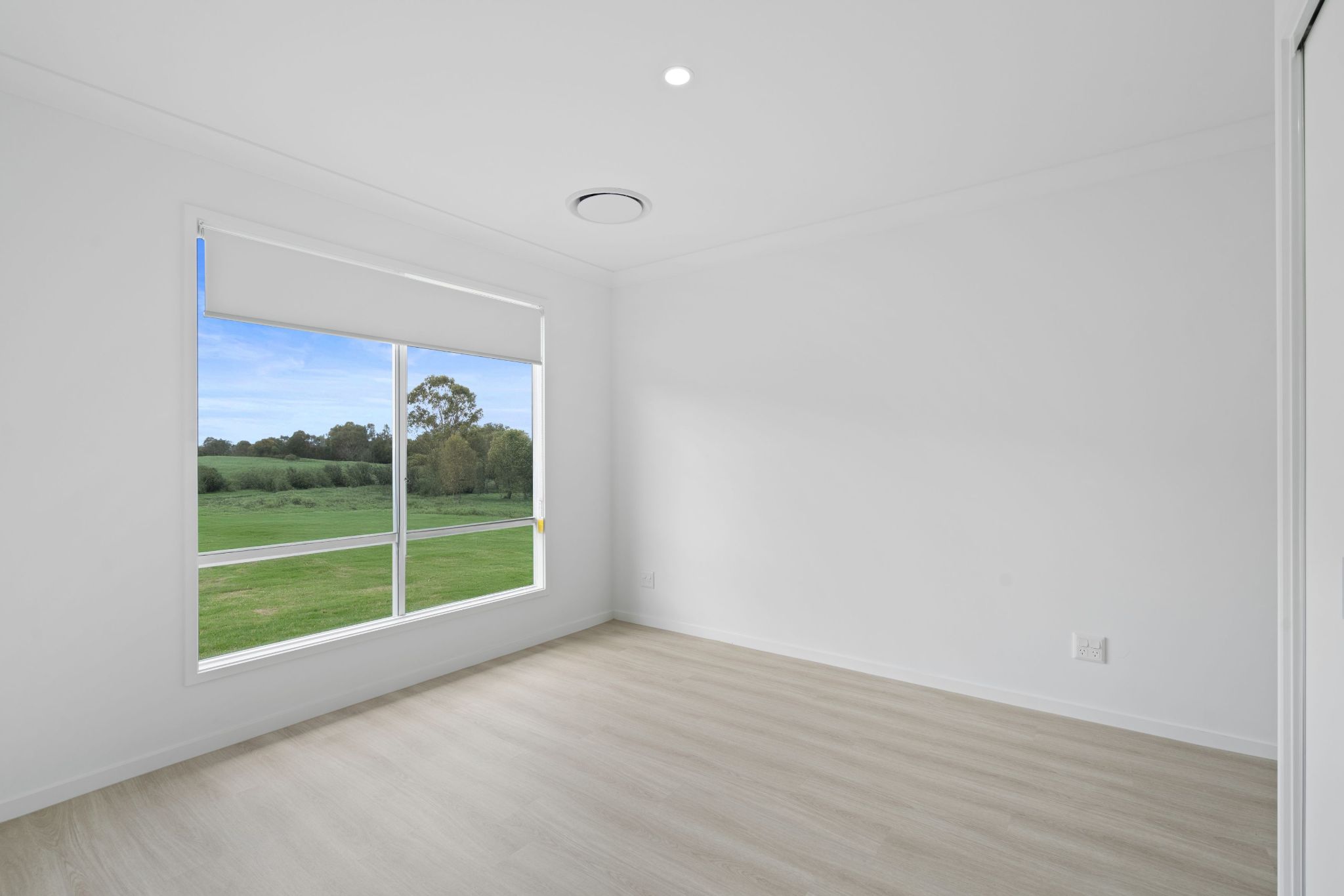 012 Open2view_ID937307-15_Speargrass_Dr_Logan_Village