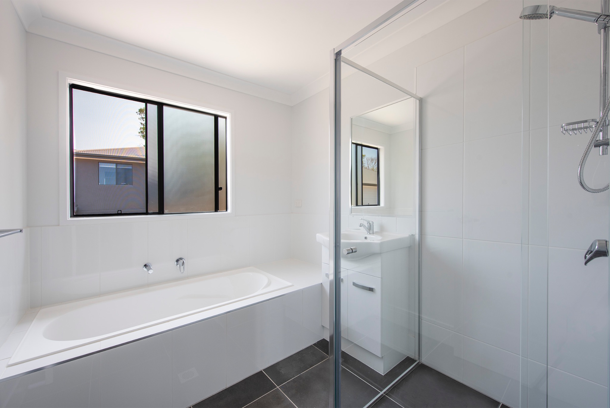 41 Laughlin_Kingston_Bath2 (3)